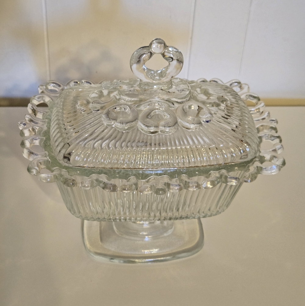 Indiana Glass Clear Lace-Edge Covered Candy Dish - Picture 16 of 16
